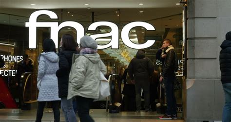 PARIS, FRANCE - APRIL 6, 2015: Fnac Shop On Champs Elysees. Fnac Is A Large French Retail Chain ...