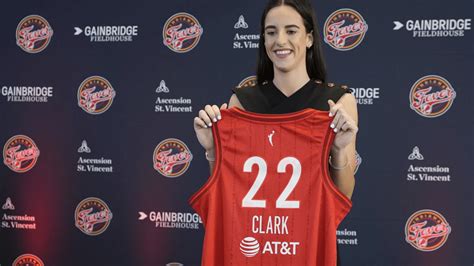 Report Caitlin Clark Is Set To Sign A New Nike Deal Valued At