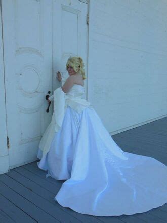 Lunafreya Wedding Dress - Lumikha Cosplay Resale