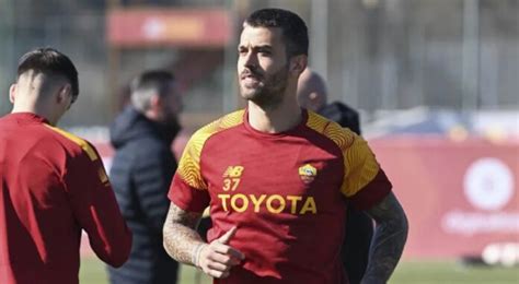 ULTIME DA TRIGORIA Mou Ritrova I Terzini In Gruppo Spinazzola E Karsdorp