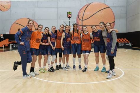 La Cantina El Valencia Basket necesita cariño Plaza Deportiva