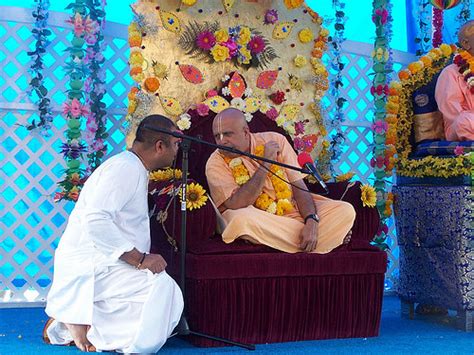 Vedavyasa Priya Swami Vyasa Puja 079 His Holiness Vedavyas Flickr