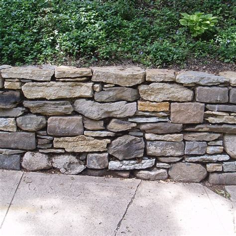 Rock Retaining Wall - Photos & Ideas | Houzz