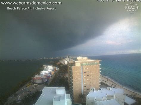 Webcams de México on Twitter Así la tormenta esta tarde en Cancún