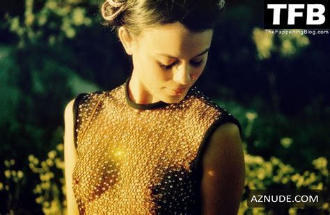 Nathalie Kelley Nude Photos Collection AZNude