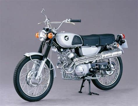 Honda Cb Four Bestseller Im Er Segement