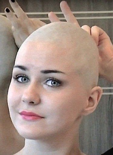 Pin By Dario D Abbronzo On Salvataggi Rapidi In Bald Women Bald