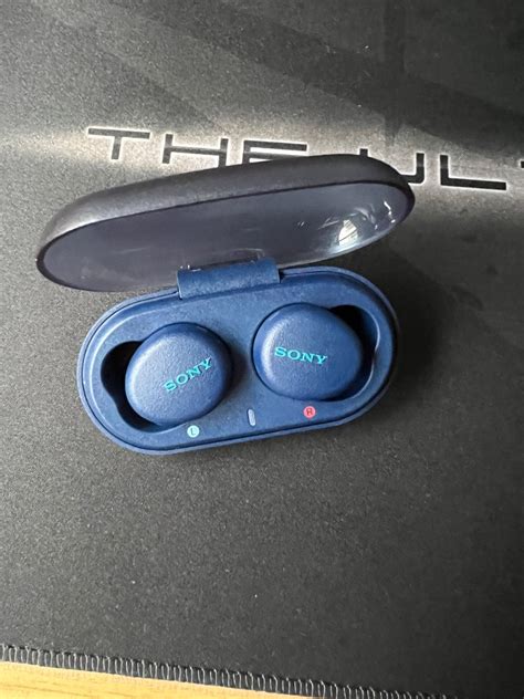 Sony XB700, Audio, Earphones on Carousell