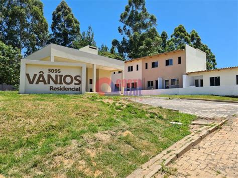 Imóveis no Condomínio Residencial Vanios na Estrada Vânius Abílio dos