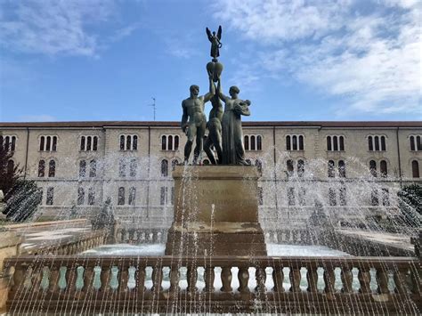 Foggia una passeggiata alla scoperta delle statue più famose della