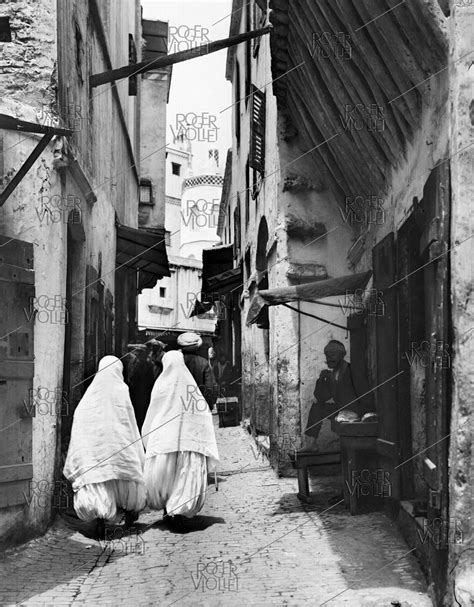 Une rue de la Casbah Alger Algérie vers 1900