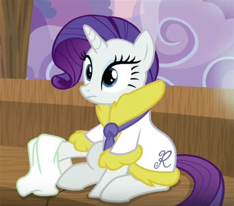 Safe Screencap Rarity Applejack S Day Off Bathrobe