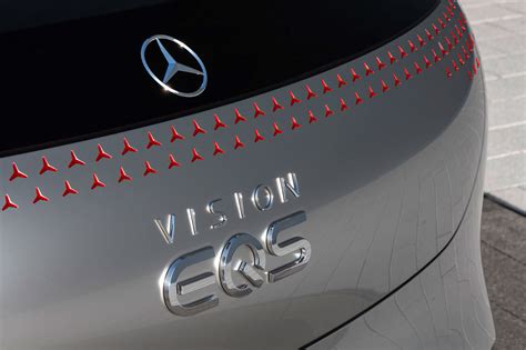 Mercedes Benz Vision Eqs Concept Parametric Pattern On Tail Lights