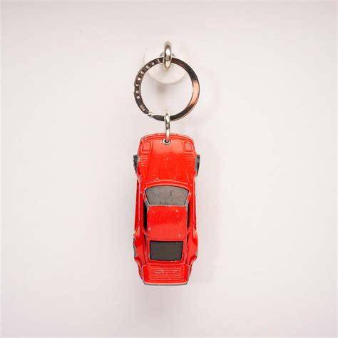 1989 Hot Wheels Porsche 911 Turbo Keychain DRIWEN