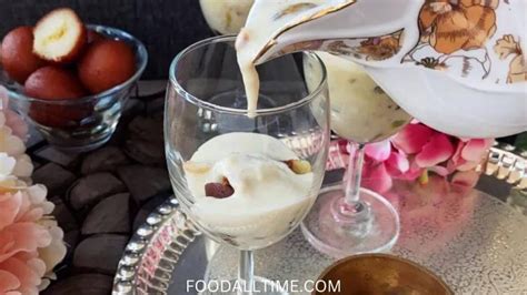 Yummy And Easy Rabdi Gulab Jamun Parfait Minutes Dessert Recipe