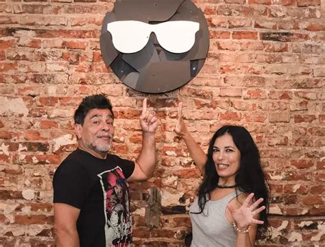 Charo Bogarín Y Juan Palomino En Lo Nuevo De Teatro Ciego Un Espectáculo Con Sonido Inmersivo