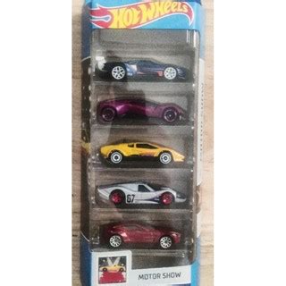 Hot Wheels HW Motor Show Pack Ford Gt Crescendo Ford Gt Mk Iv Lamborghini Countach Aston