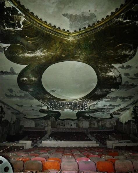 Pin By Cheryl Roynon Johnson On Abandoned Horror Movies Round Mirror