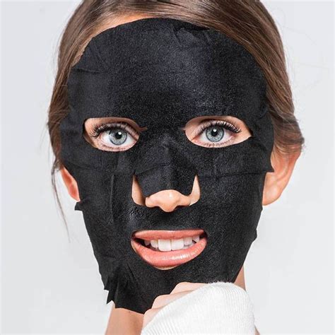 Masque Professionnel En Tissu Au Charbon De Bois Effet D Tox