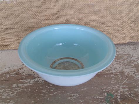 322 Pyrex Light Blue Clear Bottom Bowl Corning Usa Glass Etsy