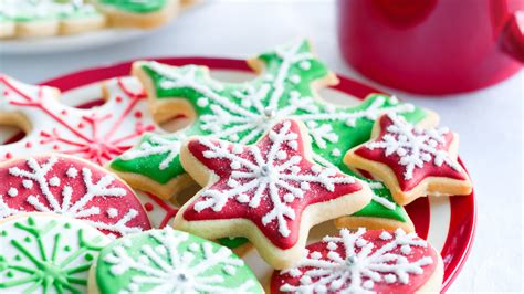 How To Make Easy Christmas Biscuits That Everyone Will Love