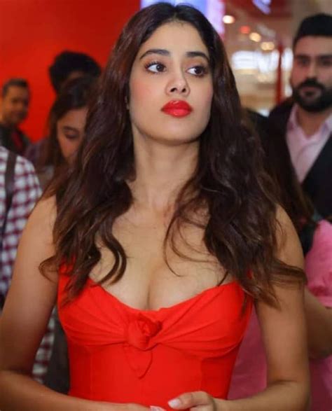 Hot Beautiful Actresses Aunties On Twitter Janhvi Kapoor