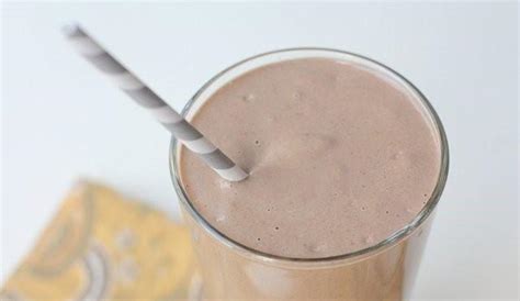 Smoothie De Dátil Chocolate Y Almendra De 2511 Kcal Receta Fácil En