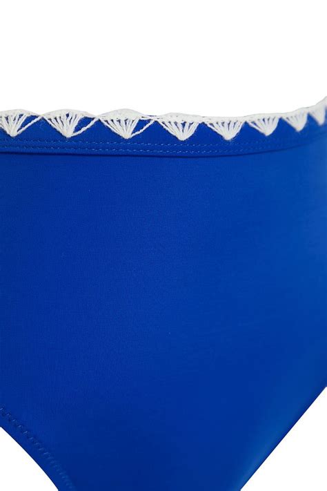 Trendyolmilla Saks Beyaz Renk Bloklu Üçgen Nakışlı Yüksek Bel Regular Bikini Takımı