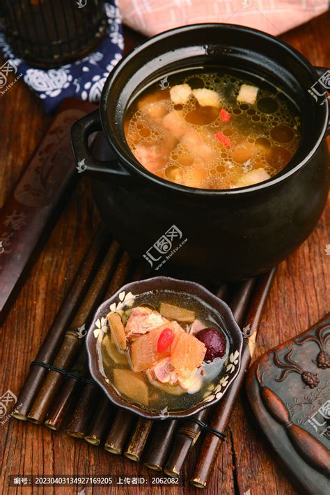 酸萝卜老鸭汤中国菜系食品餐饮摄影素材汇图网