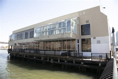 City to destroy "Water's Edge," Queens restaurant with role in Bill de