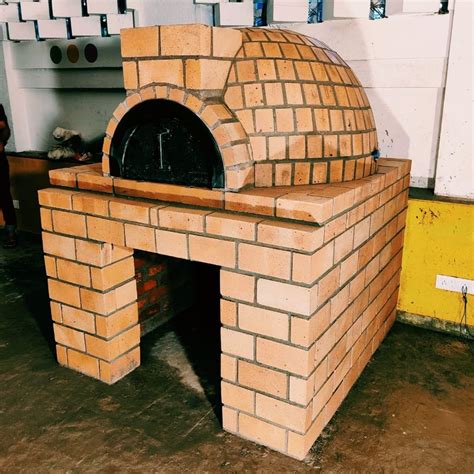 Euroflame Amadora Outdoor Wood Fired Pizza Oven