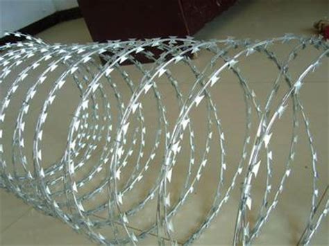 Concertina Razor Wire Most Widely Used Fence For Site Security