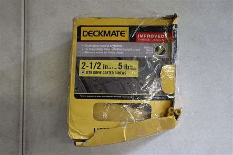 Deckmate 2-1/2" 5 lb star drive coated screws - Matthews Auctioneers