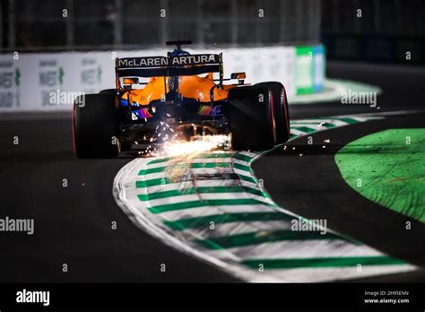 Ricciardo Daniel Aus Mclaren Mcl M Action Pendant Le Grand Prix