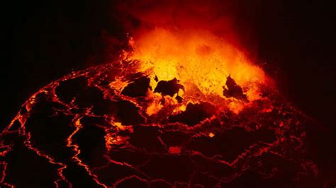 Active Nyiragongo Volcano Eruption & hiking tips — Gorilla tracking tours