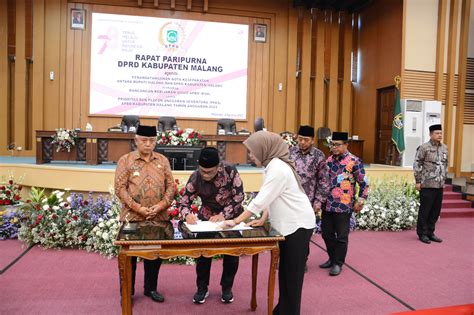 Bupati Malang Dan Dprd Kab Malang Gelar Penandatanganan Nota