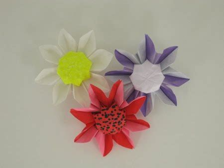 Origami-Instructions.com: Origami Daisy