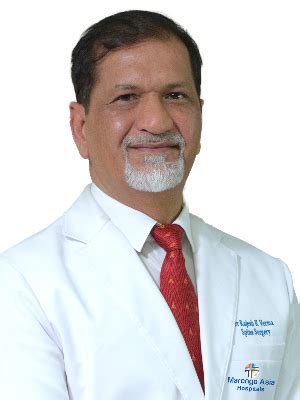 Dr Rajesh Kumar Verma Best Orthopaedic Spine Doctor Surgeon In