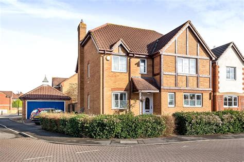 Tracy Close Abbey Meads Swindon Sn25 4 Bed Detached House £385 000