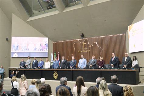 Presidente Do Tce Am Prestigia Homenagem Da Aleam Ao Desembargador Jo O