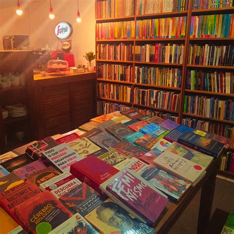 Cirkula Editora Livraria & Café