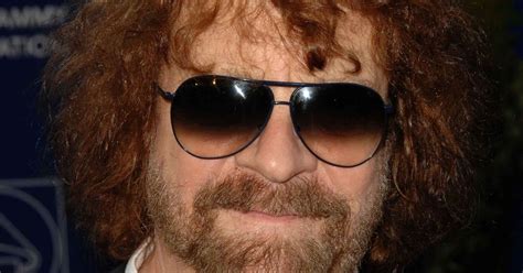 Jeff Lynnes Electric Light Orchestra Farewell Tour Will Blow Up His