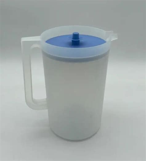 Tupperware Push Button Seal Gallon Sheer Pitcher Blue Lid Qt Server