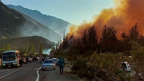 Alerta Roja En 6 Comunas Por Incendios Forestales En Monte Patria Hay