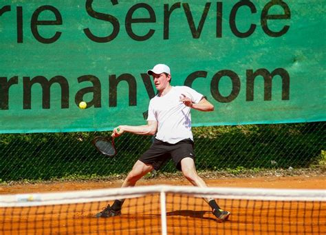 Tennis Medensaison Viersener Thc Steigt Chancenlos Ab Odenkirchener