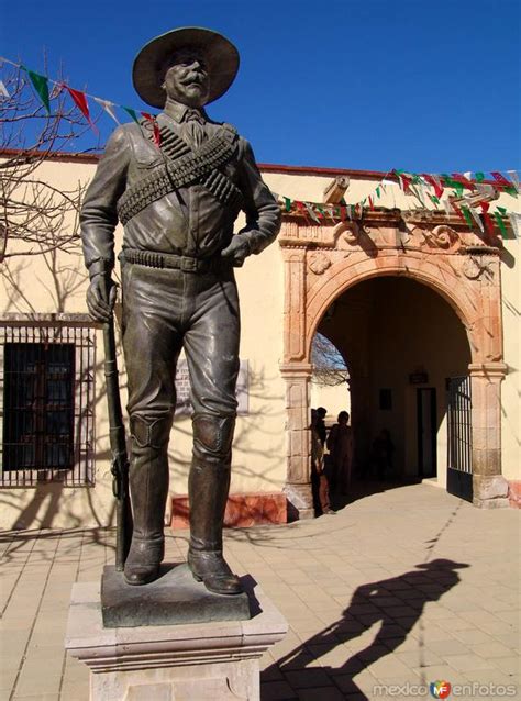 Monumento A Francisco Villa Las Nieves Durango Mx