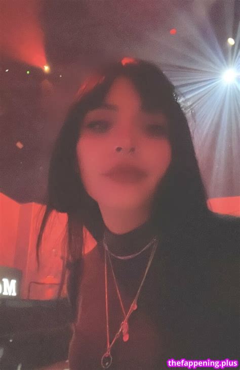 Noodlenom Noodlenom Pokelawls Girlfrien Blahgigi Purlypearl Nude OnlyFans Photo 25 The