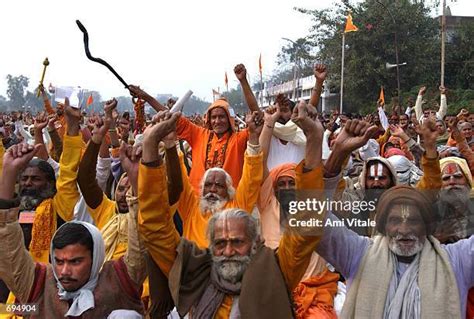 World Hindu Council Photos Et Images De Collection Getty Images