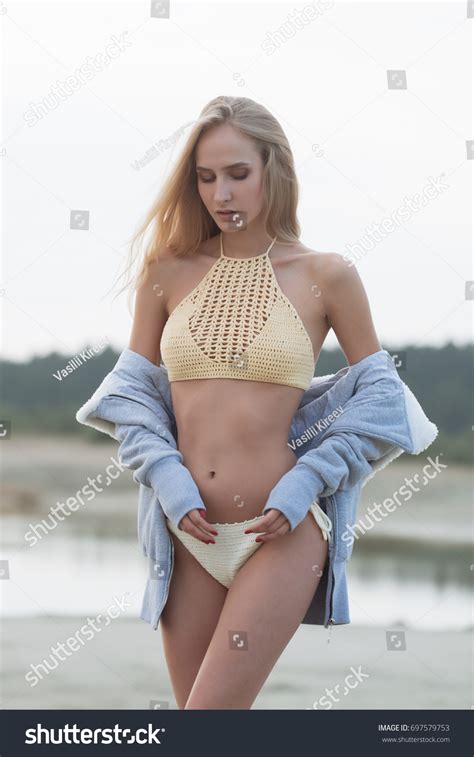 Sexy Blonde Girl On Beach Palms Stock Photo 697579753 Shutterstock