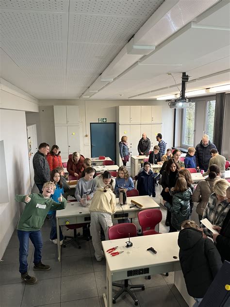 Thg Hagen Theodor Heuss Gymnasium Hagen Der Weg In Eine Bessere Zukunft